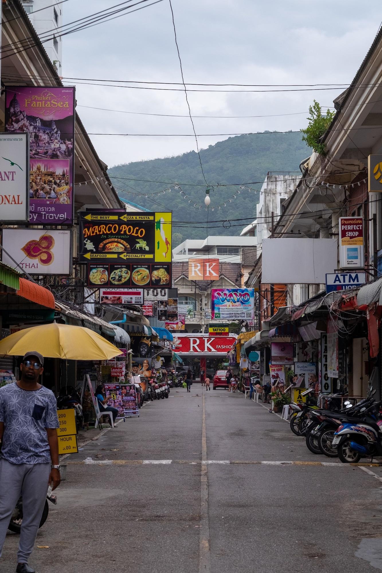 Ella Bed Bed & Breakfast Patong Exterior photo