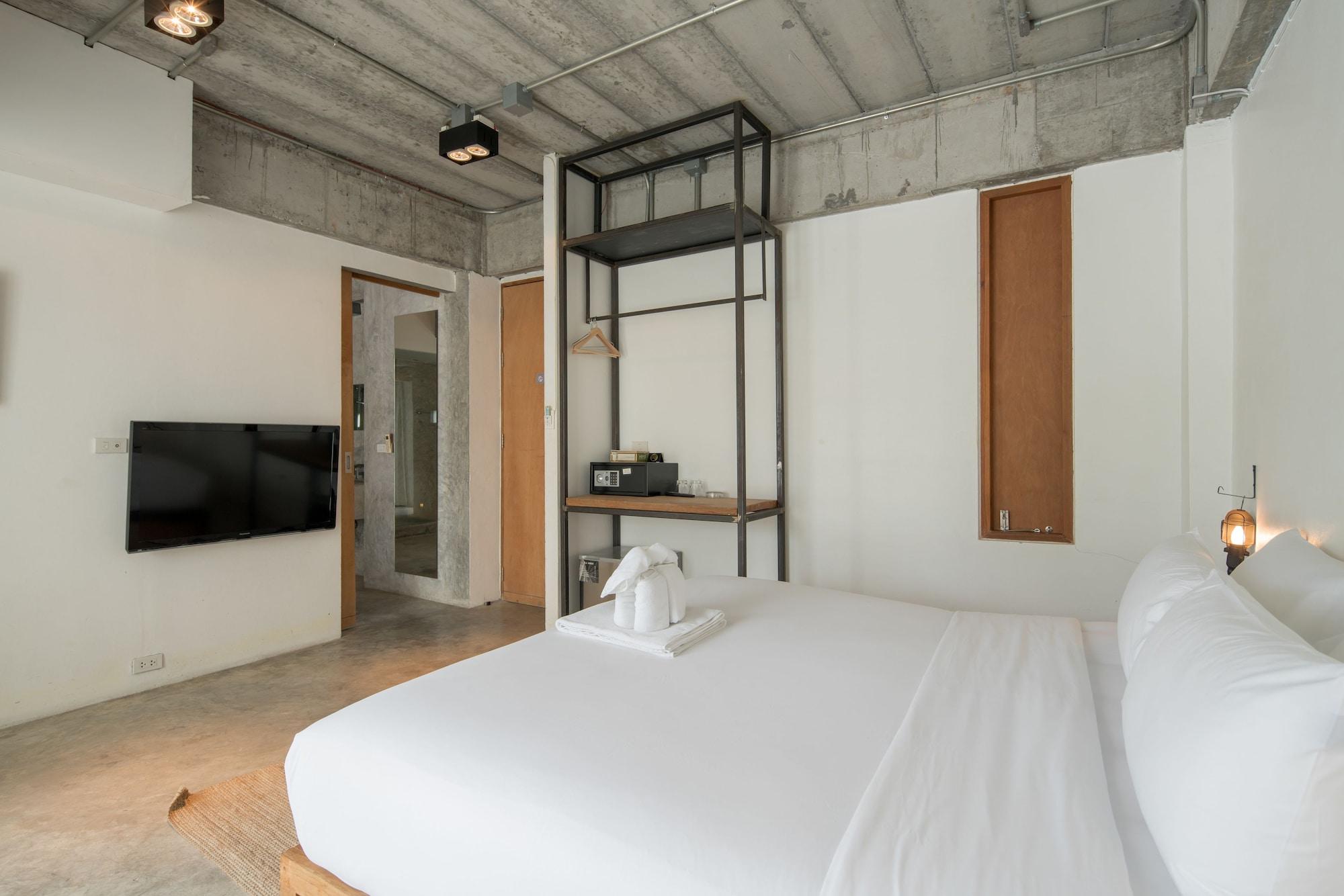 Ella Bed Bed & Breakfast Patong Exterior photo
